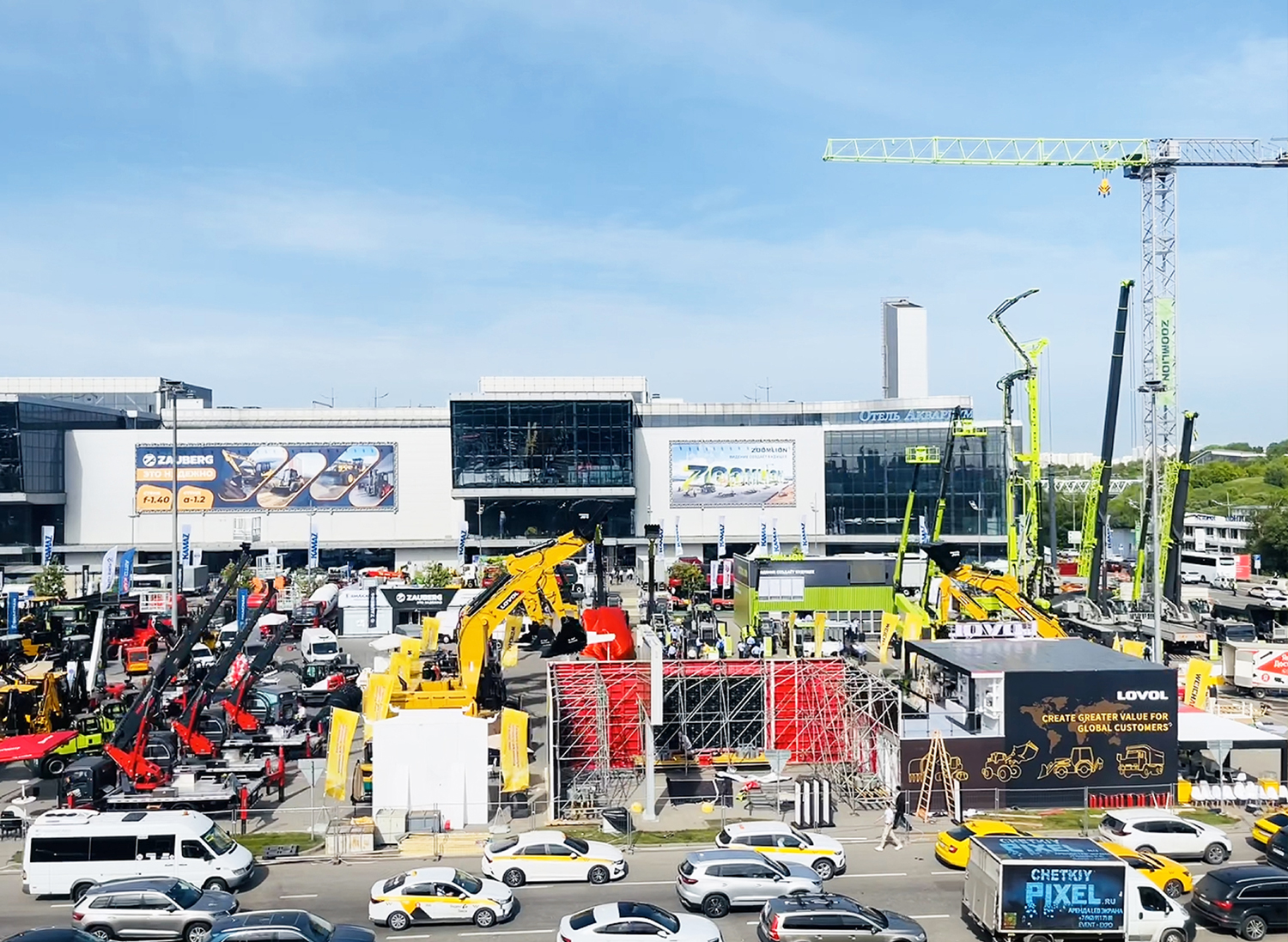 山特·松正閃耀莫斯科工程機(jī)械展